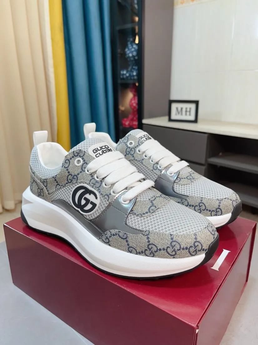 Men's shoes 💰440🌹🌹GUCCI [Gucci] New high-end brand of men's shoes, the latest fashionable casual men's shoes, trendy and versatile style, relaxed and sporty style, uppers imported from Italy, first-layer cowhide, genuine leather lining and ultra-fine workmanship. Original personalized fashionable rubber wear-resistant outsole, light and comfortable on the foot, size 38-44